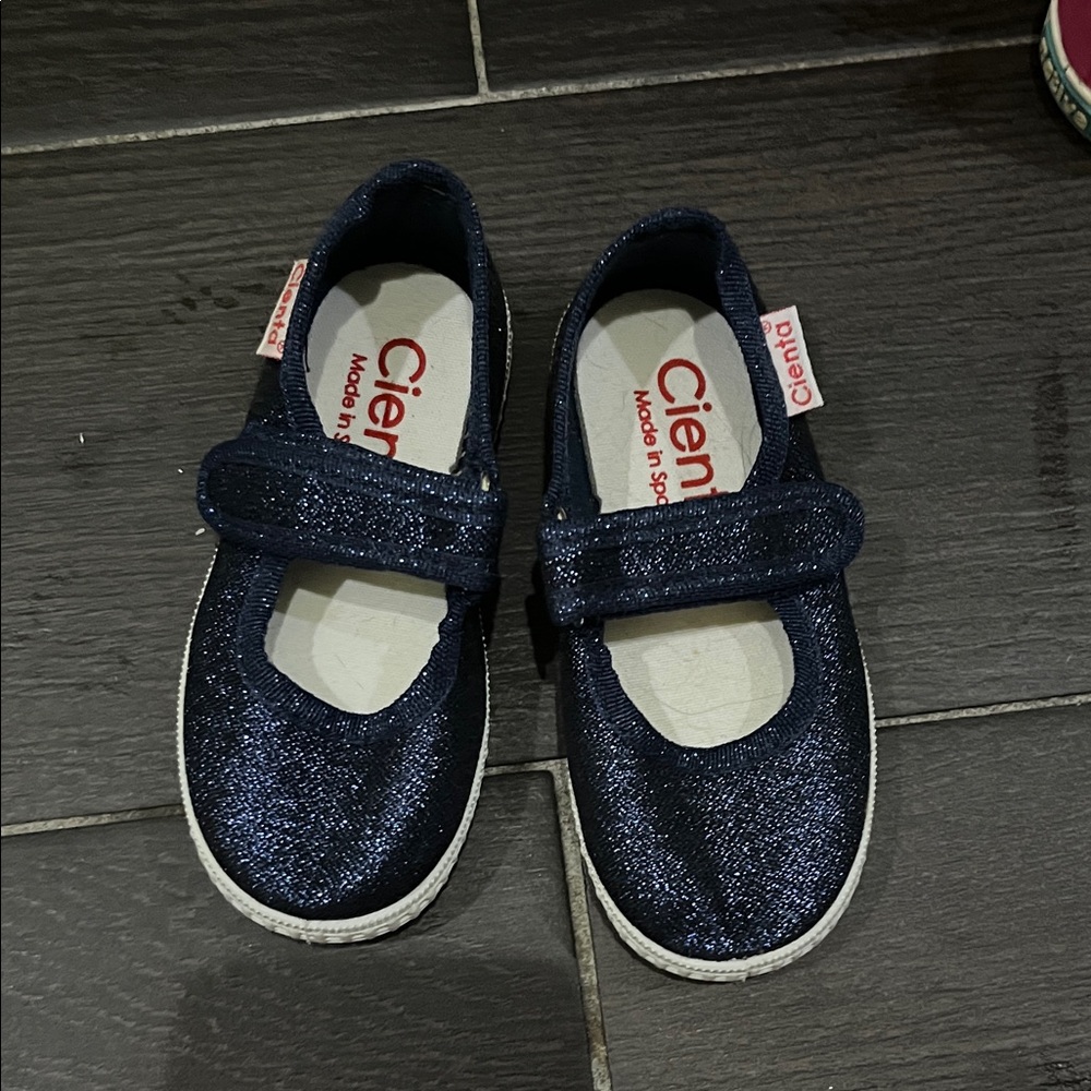 Cienta Sparkly Navy Dress Shoes for Kids NWOT
